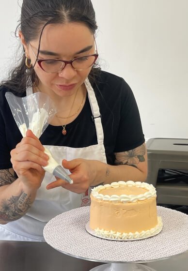 michaels cake decorating classes near me