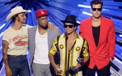 how tall is Bruno Mars